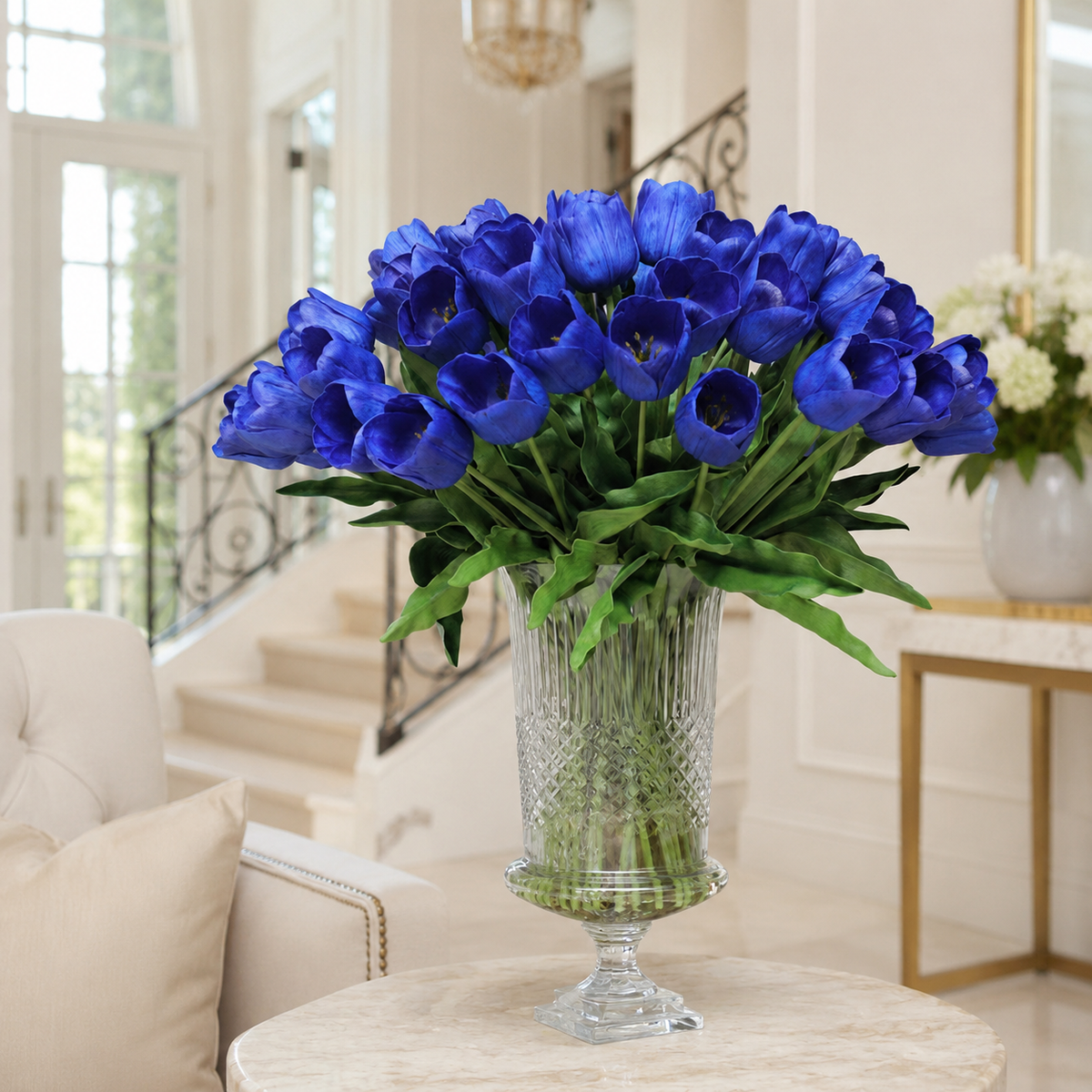 Tulipanes Azules en Urna Cristo | Botánica Luma